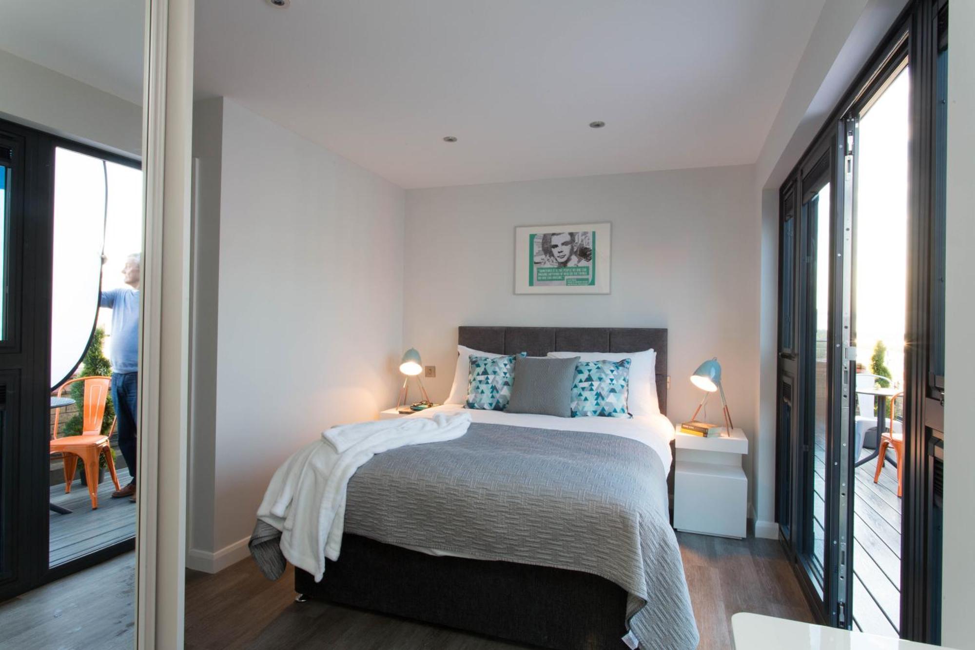 Cotels At 7Zero1 Serviced Apartments - Modern Apartments, Superfast Broadband, Free Parking, Centrally Located 밀턴 케인즈 외부 사진